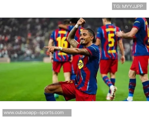 巴萨官方宣布拉菲尼亚因右大腿受伤缺席对阵皇家社会比赛