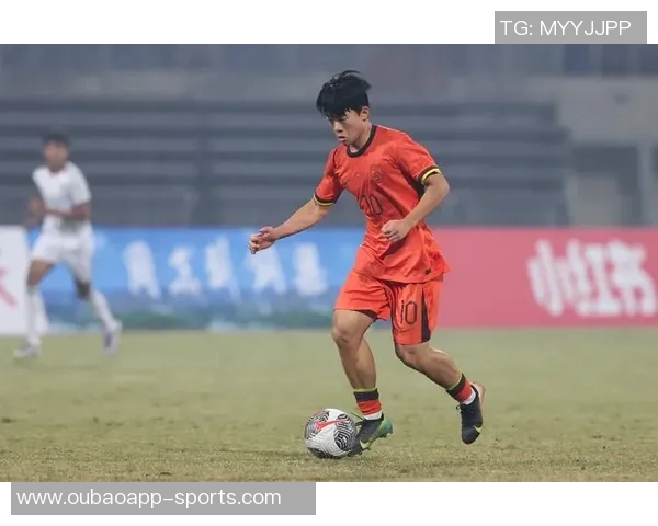 德转显示邝兆镭已加盟青岛海牛，签约至2028年12月31日